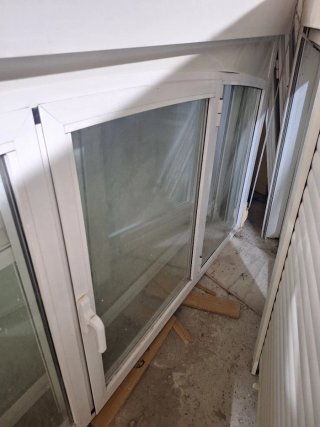 Ventana aluminio doble cristal 282x127