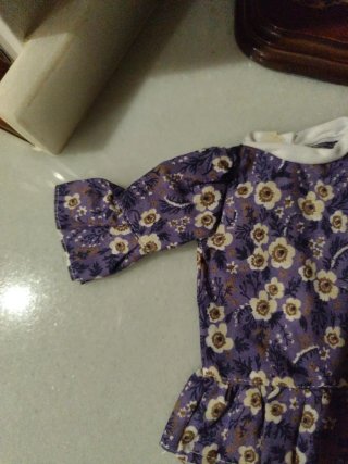 Vestido para Nancy, mangas acampadas, nuevo.