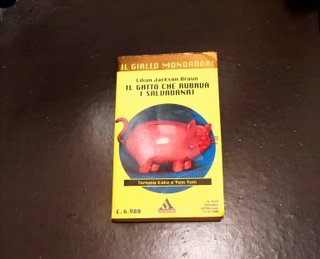 Raccolta gialli Mondadori. Buone condizioni.