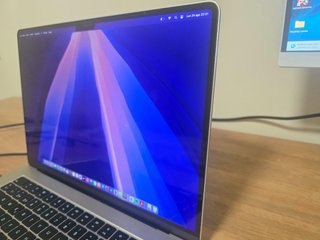 MacBook Air M2 Plata caja y factura.también cambio