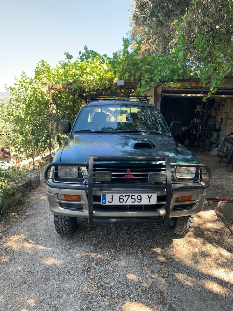 Mitsubishi L 200 1997 - foto 1