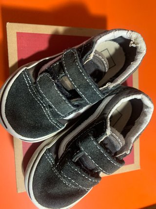 Zapatos niño Vans negros   TALLA 22