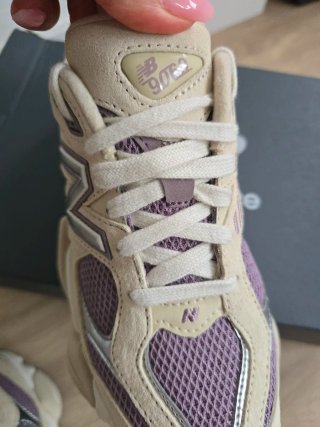 New Balance 9060 Beige/Morado