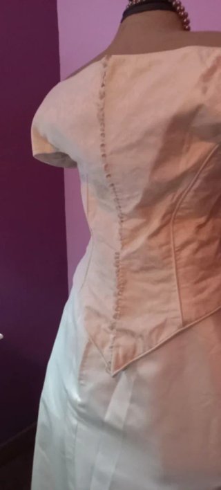 Vestido de Novia Blanco Roto. Corpiño y falda.
