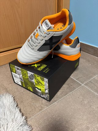 Zapatillas Munich sin estrenar Talla 40