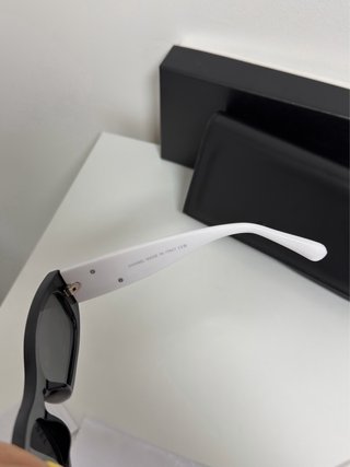 Gafas Chanel Negras y Blancas con Estuche