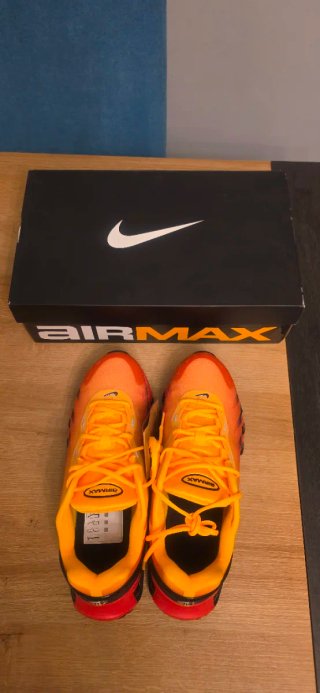 Nike Air Max Dn8 Naranja Talla 40(25 cm)Originales