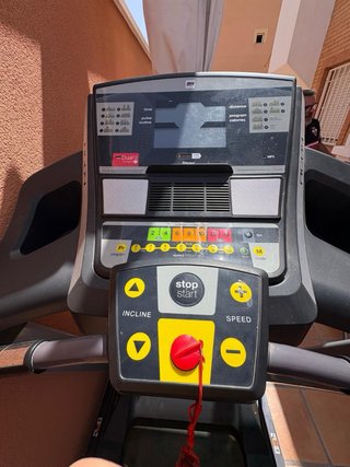 Cinta de correr profesional BH