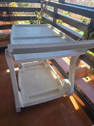 Mueble auxiliar exterior blanco