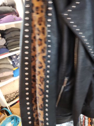 Cazadora Biker Zara Tachuelas Animal Print