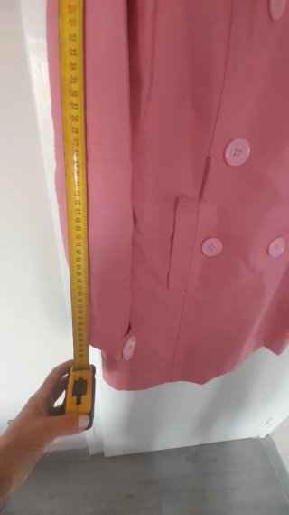 Gabardina rosa piel sintética