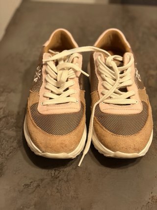 Zapatilla Casual Marrón y Rosa de la marca Popa