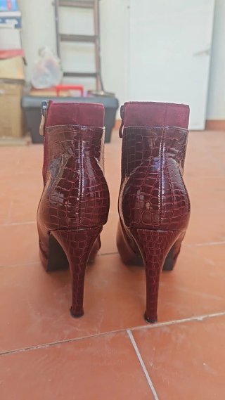 Botines de tacón burdeos