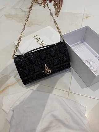 Bolso Dior charol negro