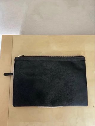 Pochette MANGO TOUCH nera e pelliccetta bianca
