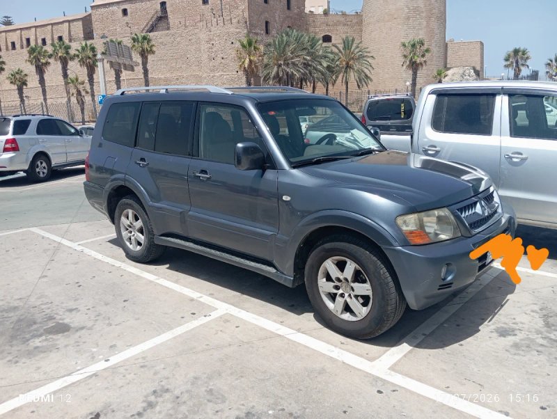 Mitsubishi Montero de un solo propietario - foto 1
