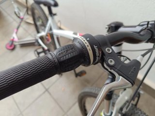 Bicicleta Rockrider Blanca y Rosa