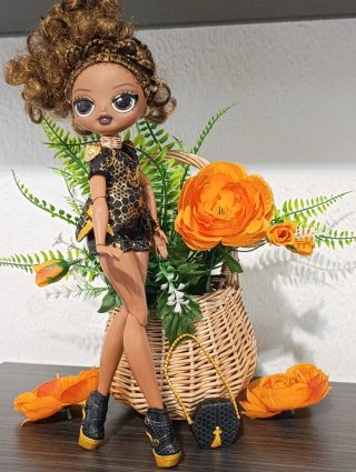 Muñeca LOL OMG