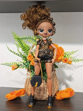 Muñeca LOL OMG