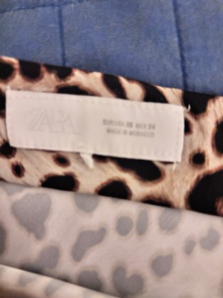 Falda Zara Animal Print Talla XS