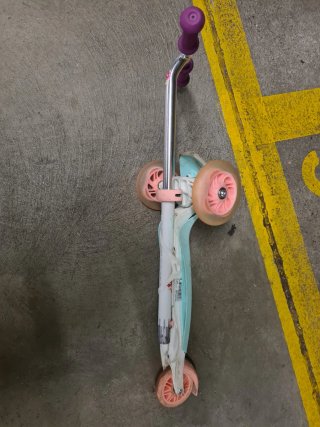 Patinete 3 ruedas plegable con luces