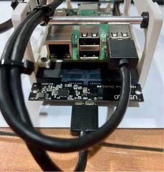 Raspberry Pi 3B+ SSD 500GB Fuente 5A