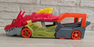 Hot Wheels Dragón Mastica Coches