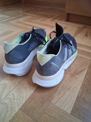 Adidas Adizero Boston talla 43 1/3