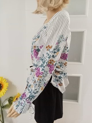 Blusa Massimo Dutti flores rayas