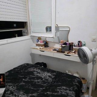 Alquilo habitación para una sola persona