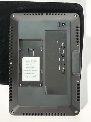 2 Focos LED Newer + Accesorios
