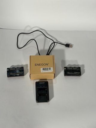 2 Focos LED Newer + Accesorios