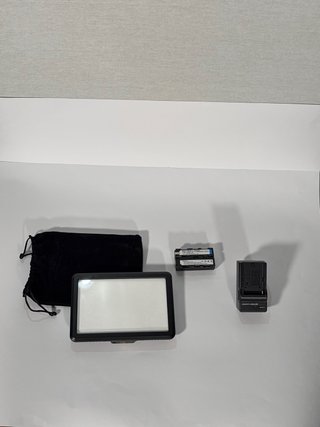2 Focos LED Newer + Accesorios