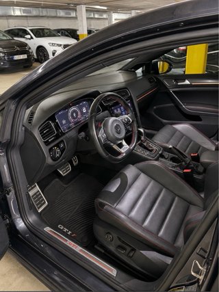 Volkswagen Golf 7.5 GTI