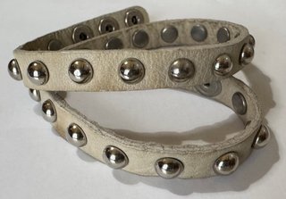 Bracciale pelle doppio giro borchie