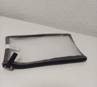 Juego de 3 neceseres transparentes y negros
