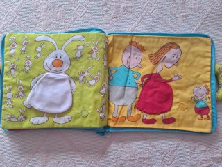 Libro de tela  ¿ Dónde está el perrito?