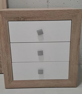Mesitas de noche y cabecero de madera