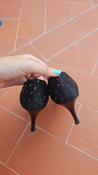 Zapatos de tacón negros para mujer