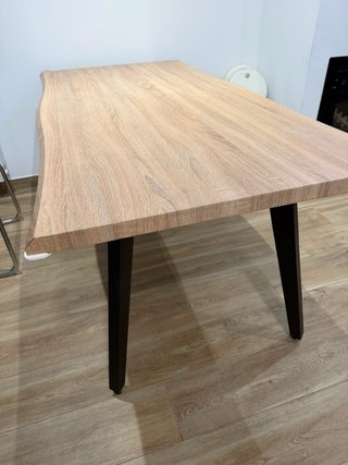 Mesa comedor madera y metal