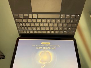 Magic Keyboard iPad Apple