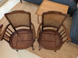 Pareja Sillones Vintage Madera y Rejilla