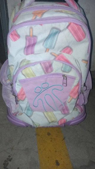 Mochila infantil con estampado de polos