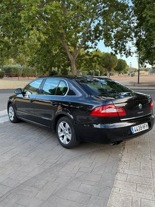 Skoda Superb 2011