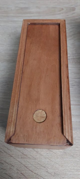 Juego de dominó de madera antiguo
