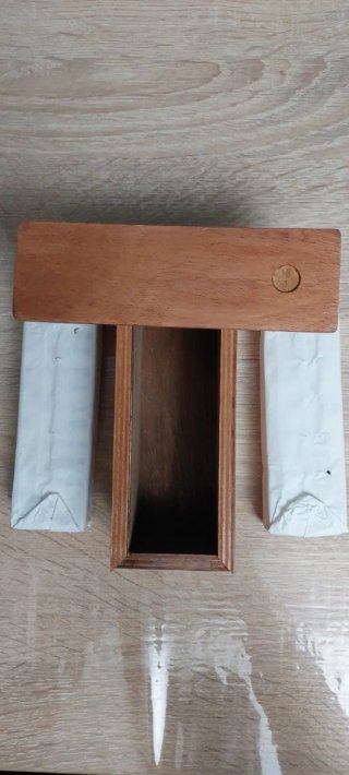 Juego de dominó de madera antiguo