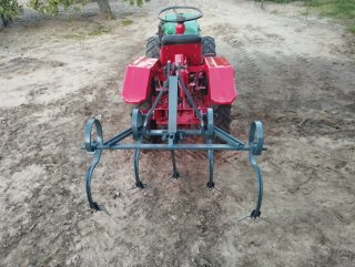 Pasquali 18 CV tractor
