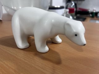 Figura Oso Polar Arabia Finland Vintage
