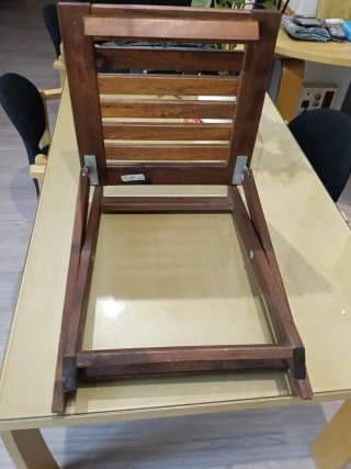 Mesa auxiliar de teca plegable