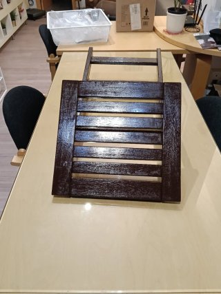 Mesa auxiliar de teca plegable